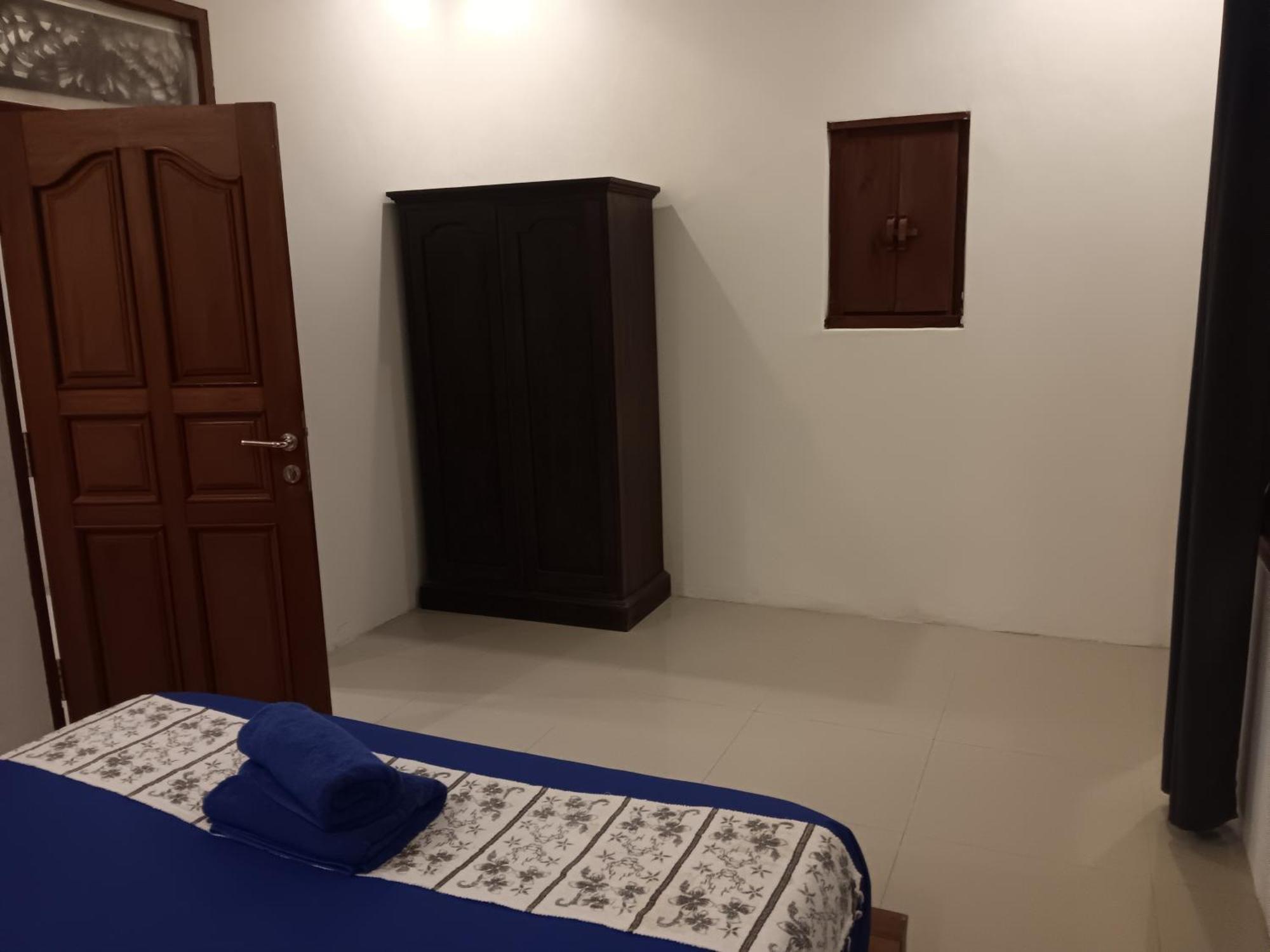 Adore Guesthouse Amed Kamer foto