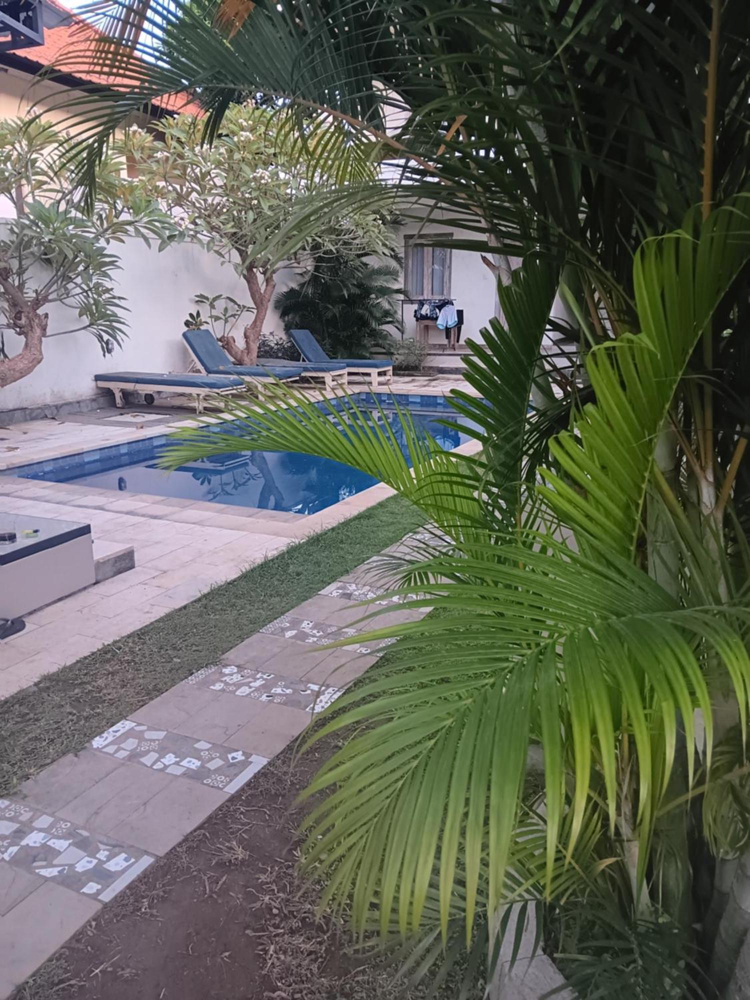 Adore Guesthouse Amed Kamer foto